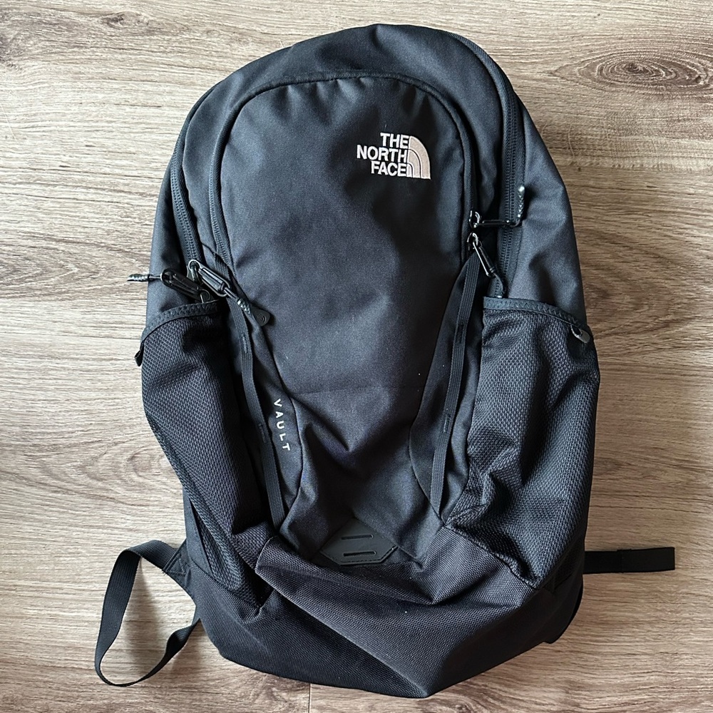 The North Face Vault Backpack - Black